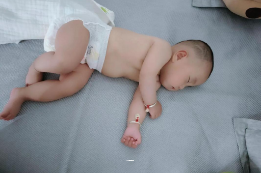 杞县怀孕多久会显肚子